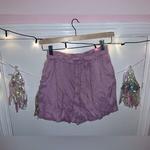 Mi Ami Purple Flowy Shorts//High-waisted